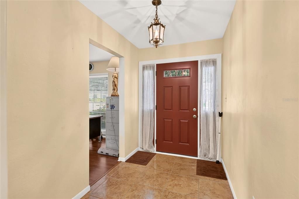 En Venta: $419,900 (4 camas, 2 baños, 2176 Pies cuadrados)