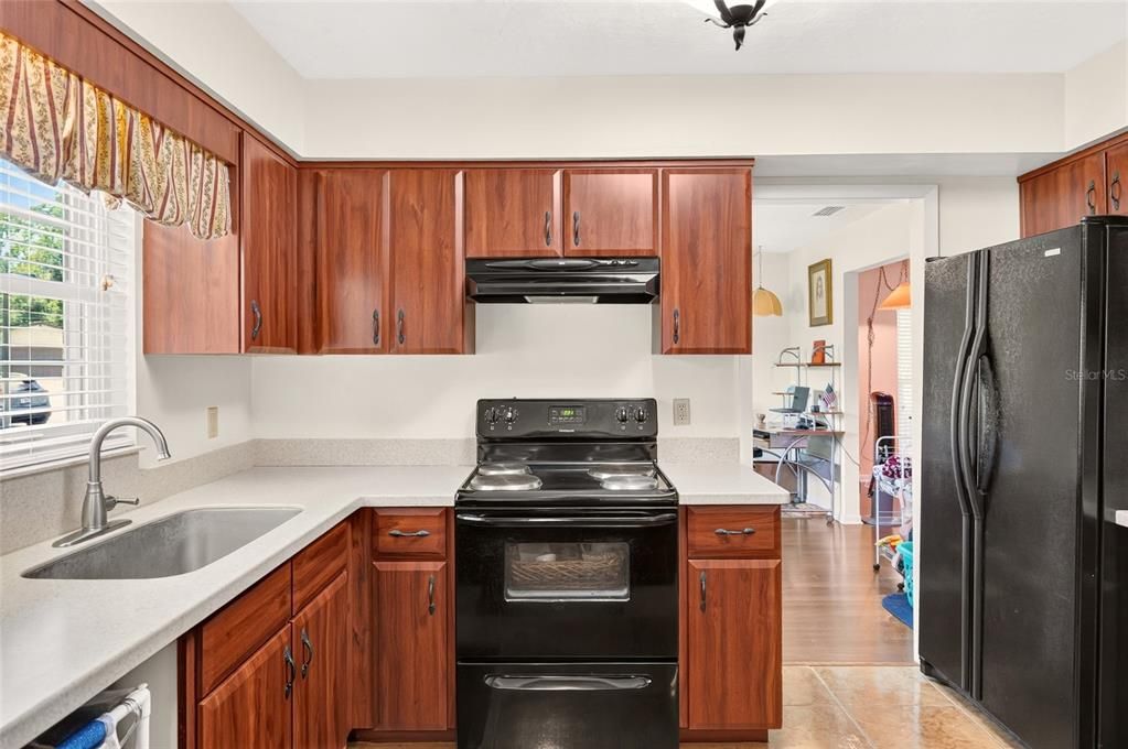 En Venta: $419,900 (4 camas, 2 baños, 2176 Pies cuadrados)