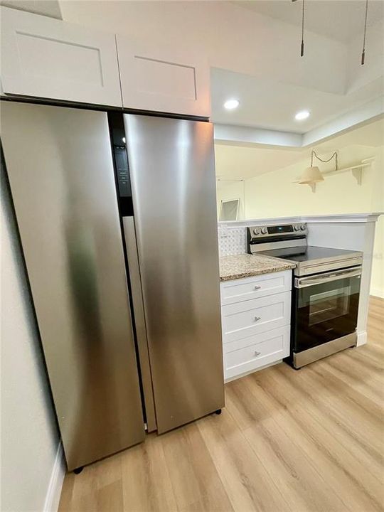 For Rent: $1,975 (2 beds, 1 baths, 790 Square Feet)