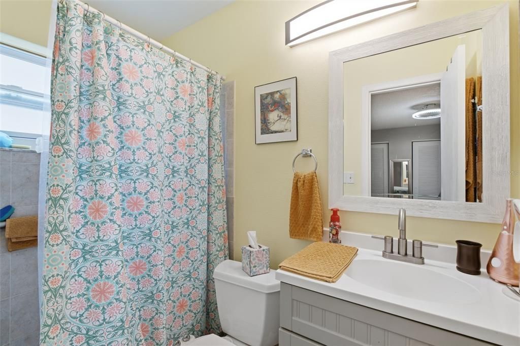En Venta: $329,900 (2 camas, 2 baños, 1103 Pies cuadrados)