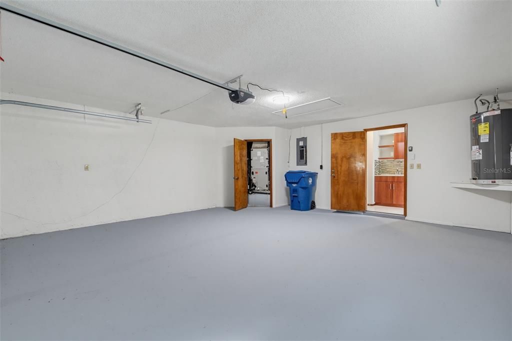 For Sale: $439,900 (3 beds, 2 baths, 2179 Square Feet)