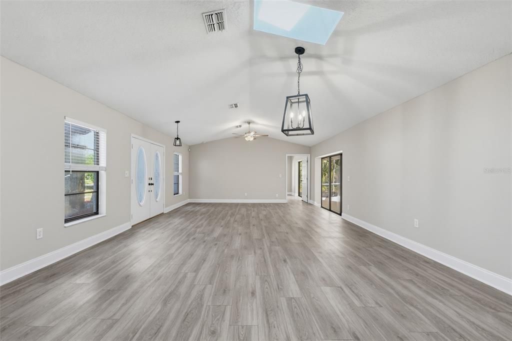 For Sale: $439,900 (3 beds, 2 baths, 2179 Square Feet)