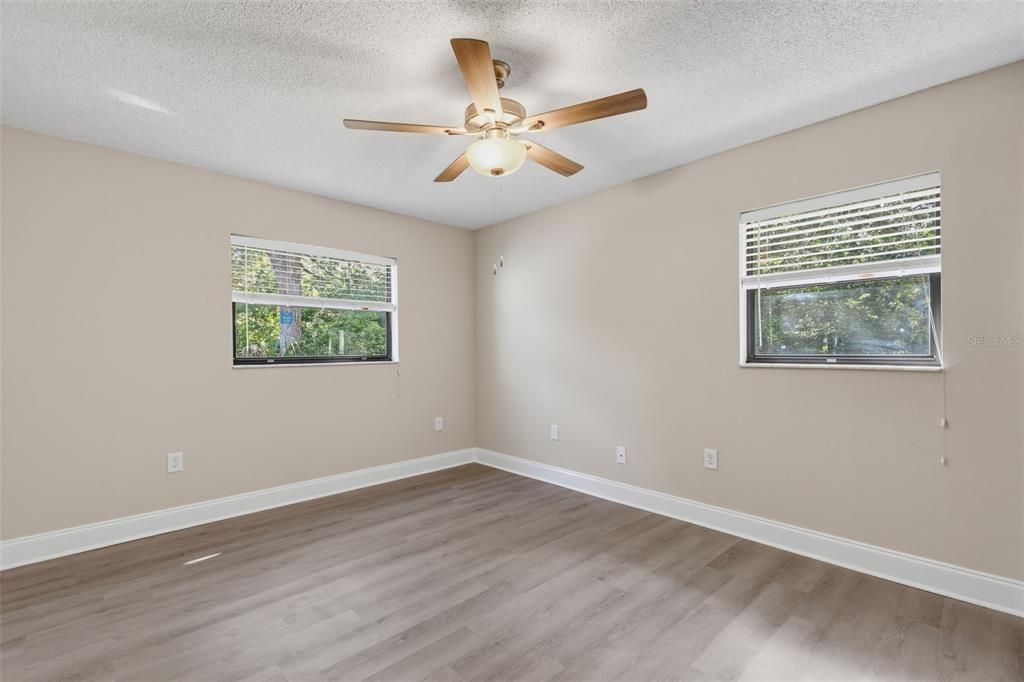 For Sale: $439,900 (3 beds, 2 baths, 2179 Square Feet)