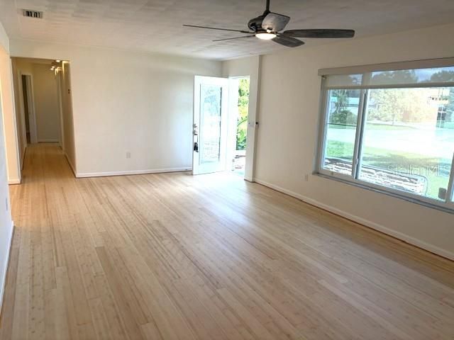 En Venta: $549,900 (3 camas, 2 baños, 1547 Pies cuadrados)
