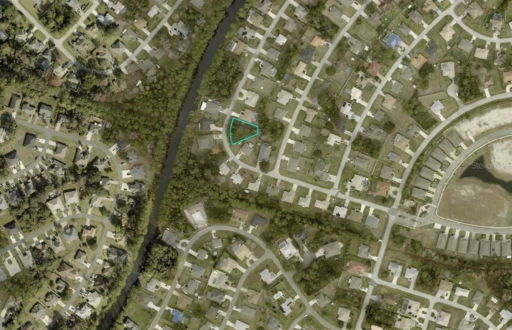 На продажу: $62,500 (0.25 acres)