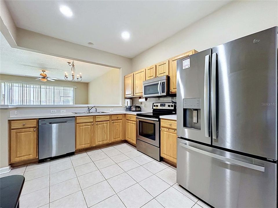 For Sale: $257,900 (3 beds, 2 baths, 1644 Square Feet)