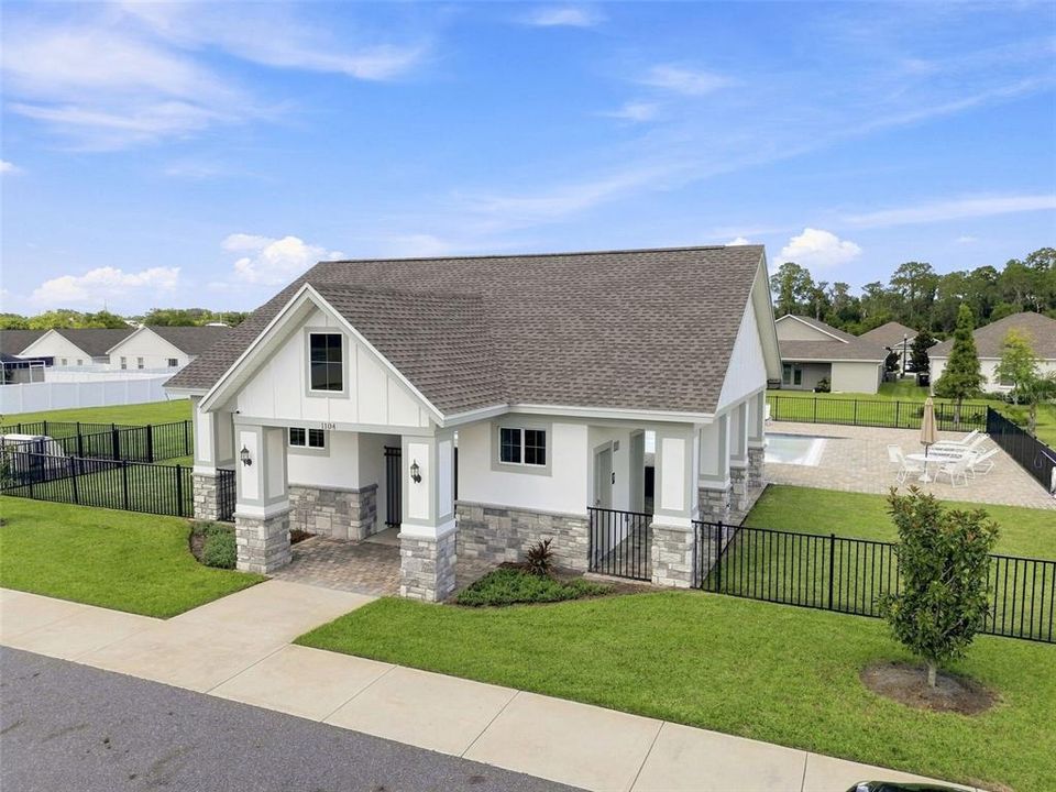 For Sale: $650,000 (4 beds, 3 baths, 2882 Square Feet)