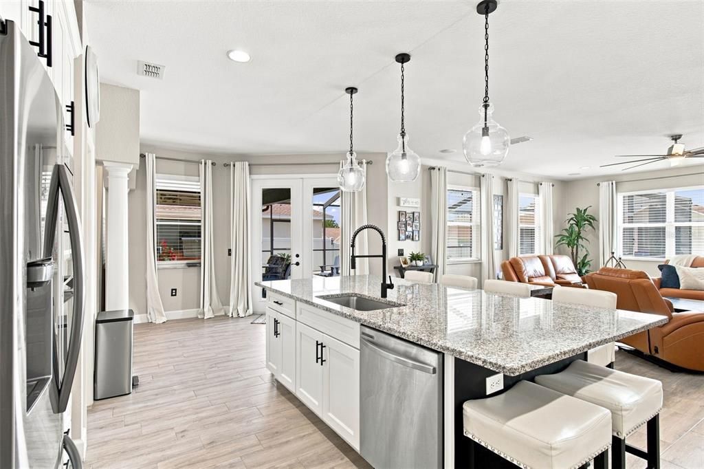 For Sale: $650,000 (4 beds, 3 baths, 2882 Square Feet)