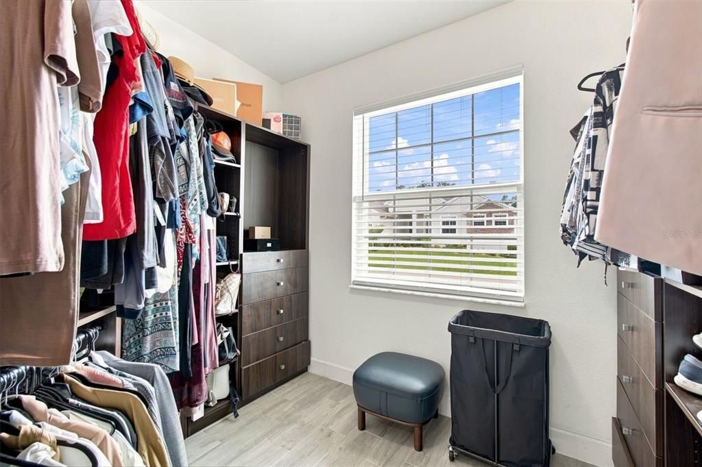 For Sale: $650,000 (4 beds, 3 baths, 2882 Square Feet)