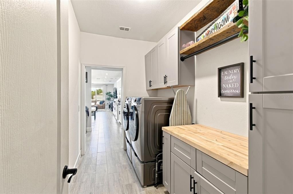 For Sale: $650,000 (4 beds, 3 baths, 2882 Square Feet)