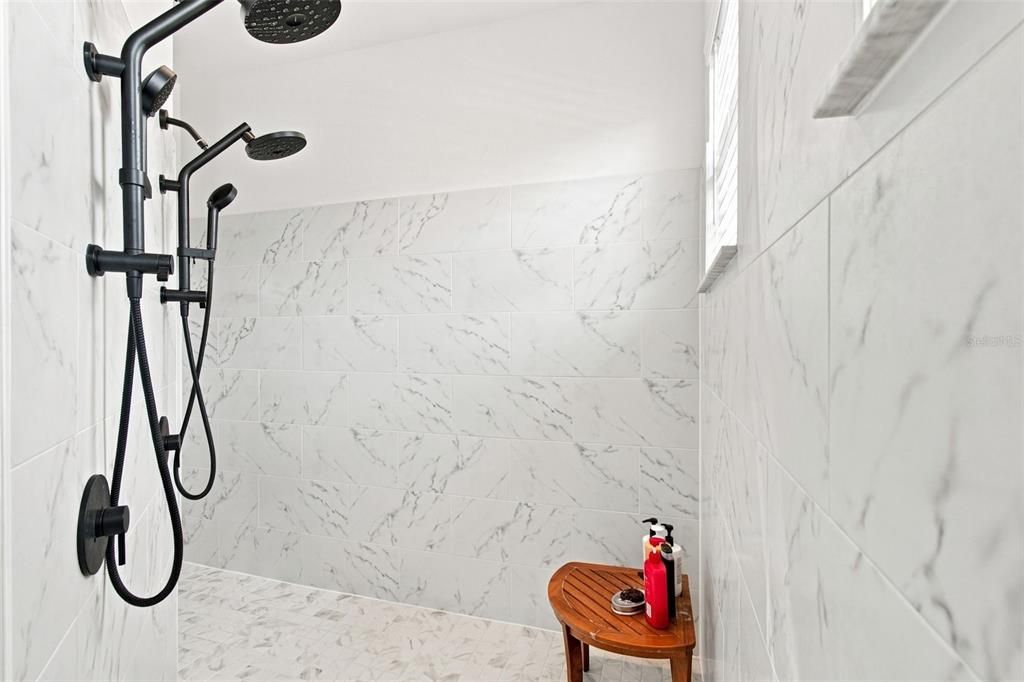 For Sale: $650,000 (4 beds, 3 baths, 2882 Square Feet)