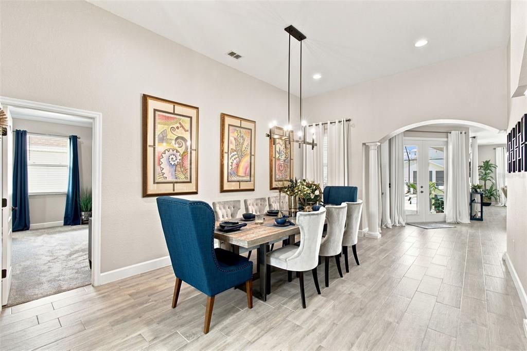 For Sale: $650,000 (4 beds, 3 baths, 2882 Square Feet)
