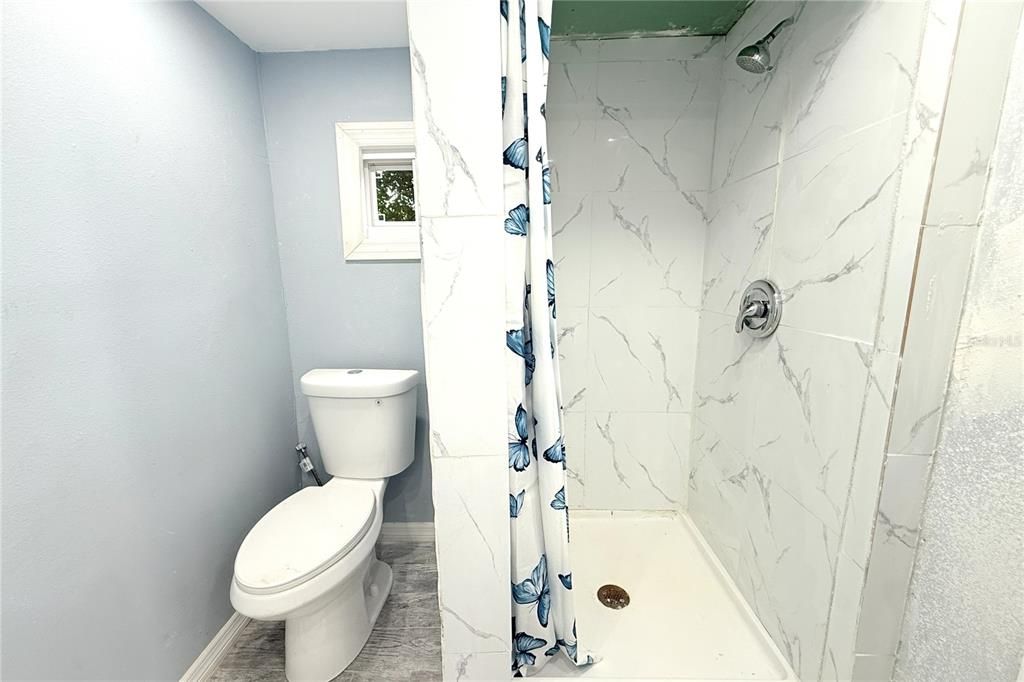 En Venta: $250,000 (4 camas, 2 baños, 1108 Pies cuadrados)