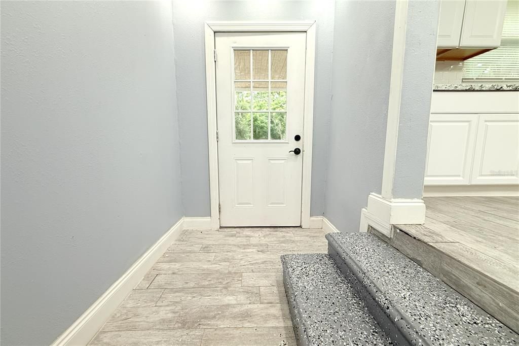 En Venta: $250,000 (4 camas, 2 baños, 1108 Pies cuadrados)