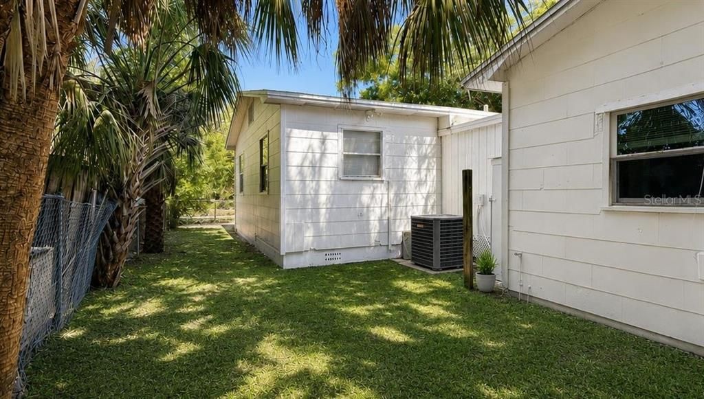 For Sale: $599,990 (7 beds, 0 baths, 2074 Square Feet)
