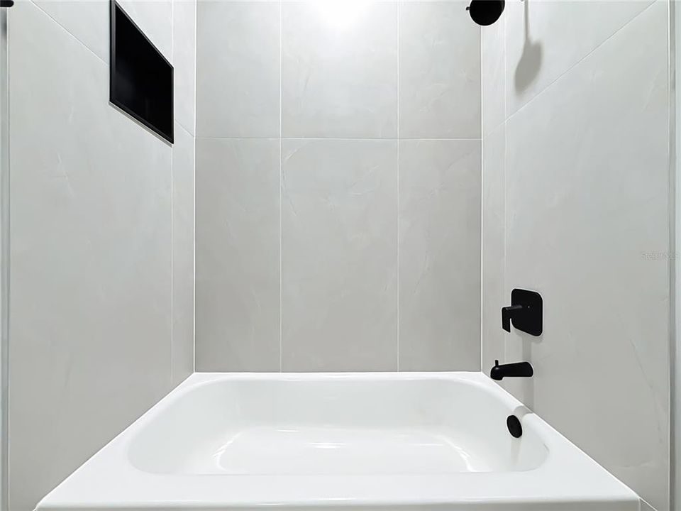 На продажу: $350,000 (4 спален, 3 ванн, 1864 Квадратных фут)