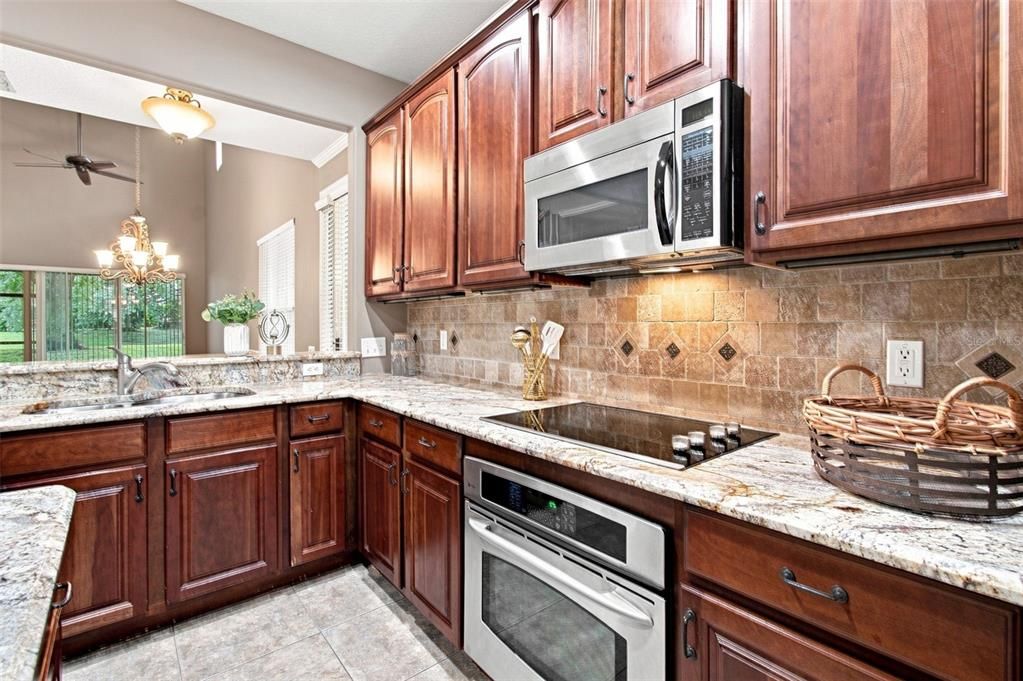 For Sale: $629,000 (3 beds, 2 baths, 2363 Square Feet)