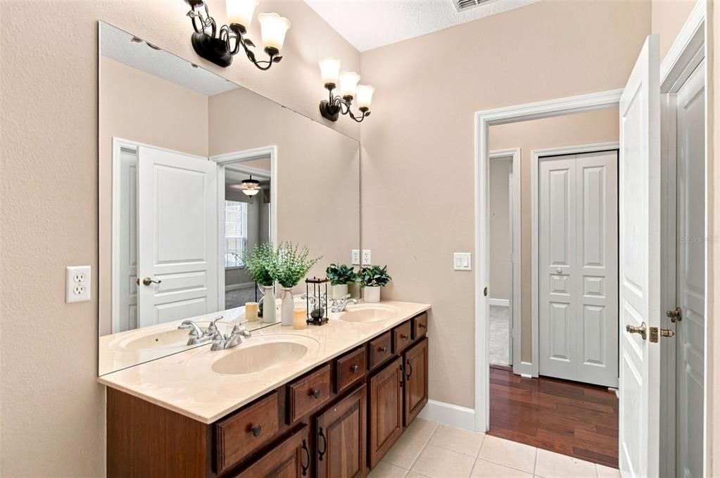 For Sale: $629,000 (3 beds, 2 baths, 2363 Square Feet)