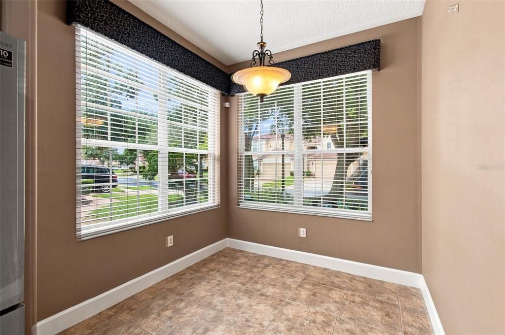 For Sale: $629,000 (3 beds, 2 baths, 2363 Square Feet)