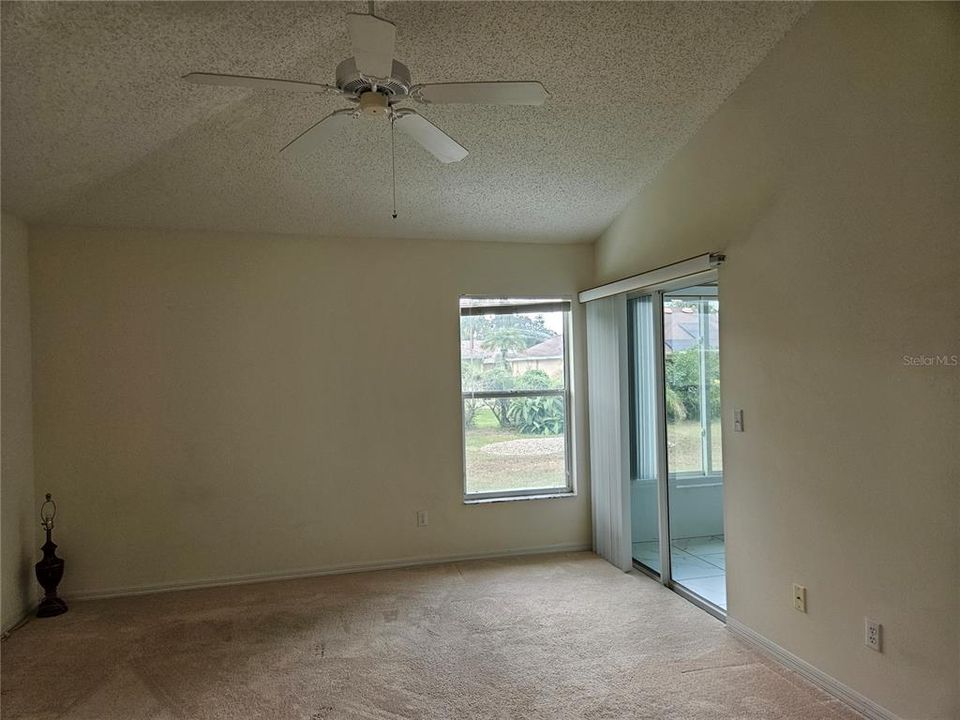 For Sale: $275,000 (2 beds, 2 baths, 1673 Square Feet)
