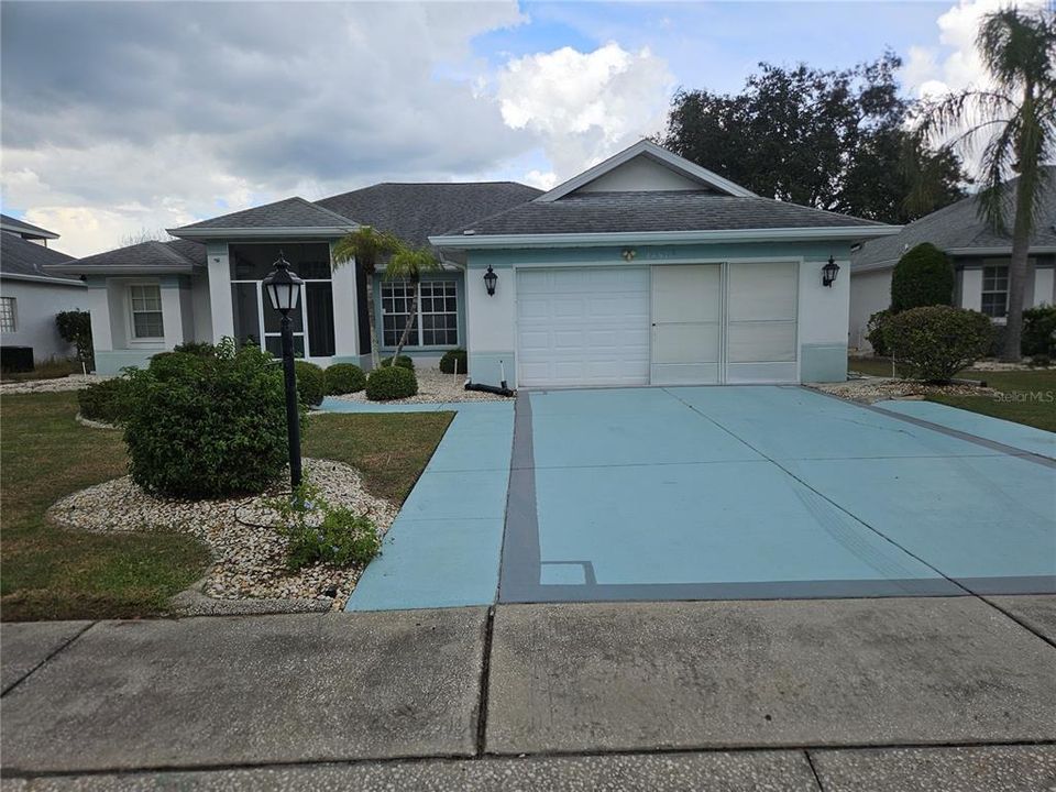 For Sale: $275,000 (2 beds, 2 baths, 1673 Square Feet)