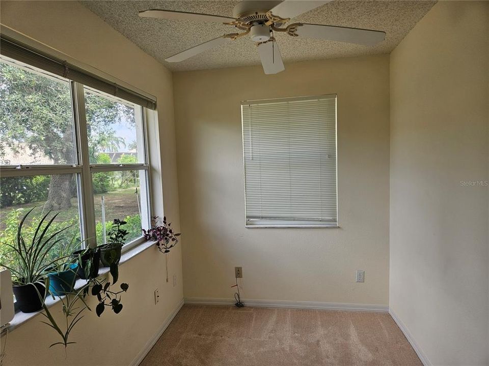 For Sale: $275,000 (2 beds, 2 baths, 1673 Square Feet)