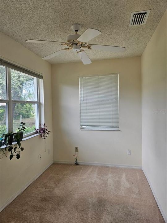 For Sale: $275,000 (2 beds, 2 baths, 1673 Square Feet)