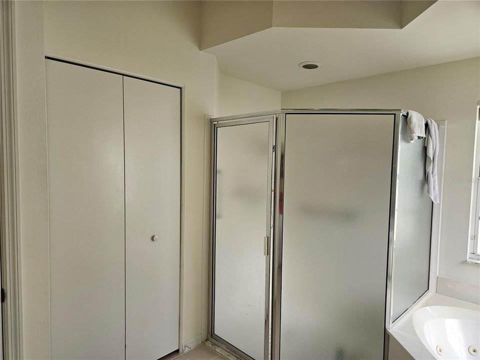 For Sale: $275,000 (2 beds, 2 baths, 1673 Square Feet)