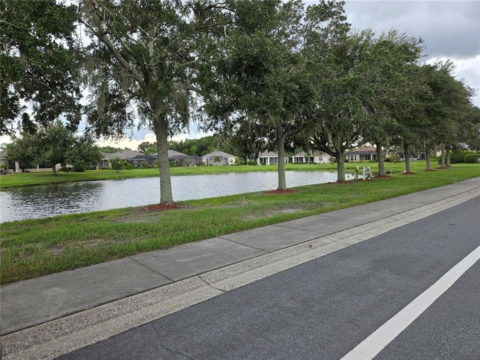 For Sale: $275,000 (2 beds, 2 baths, 1673 Square Feet)
