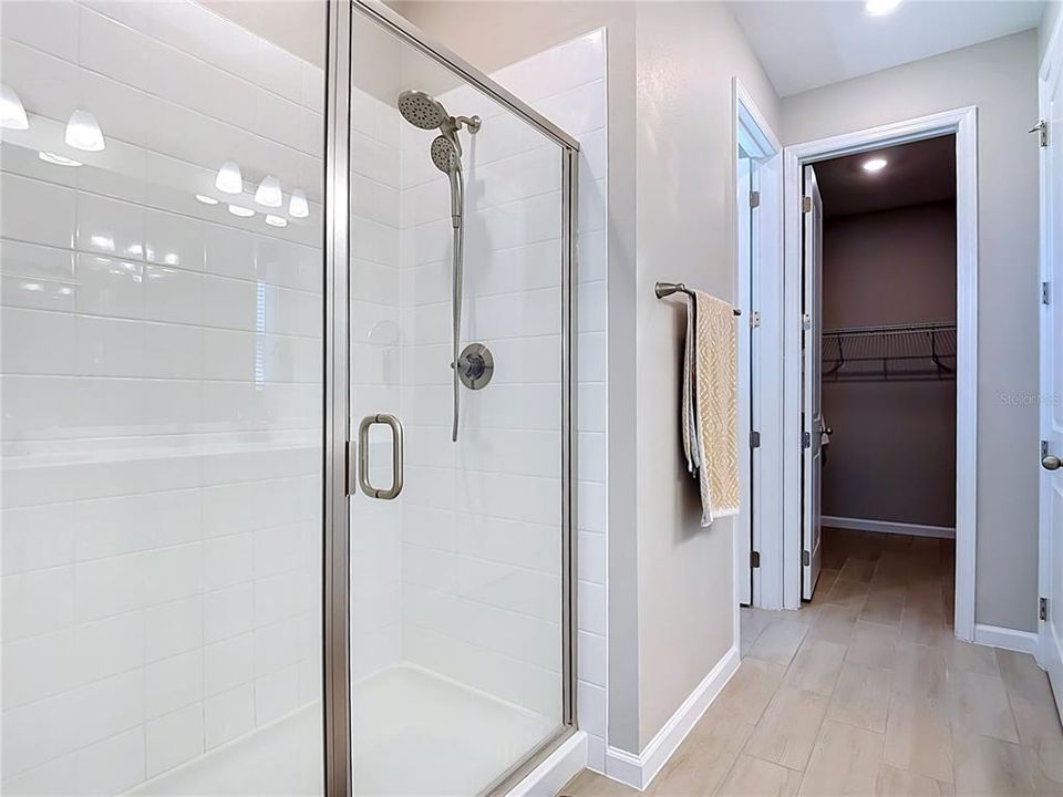 На продажу: $459,000 (3 спален, 2 ванн, 1704 Квадратных фут)