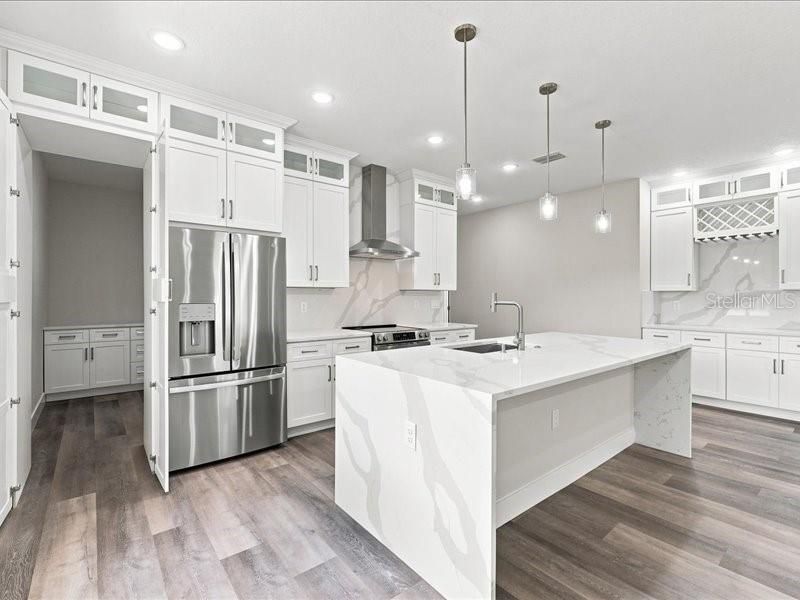 For Sale: $405,000 (4 beds, 2 baths, 2000 Square Feet)