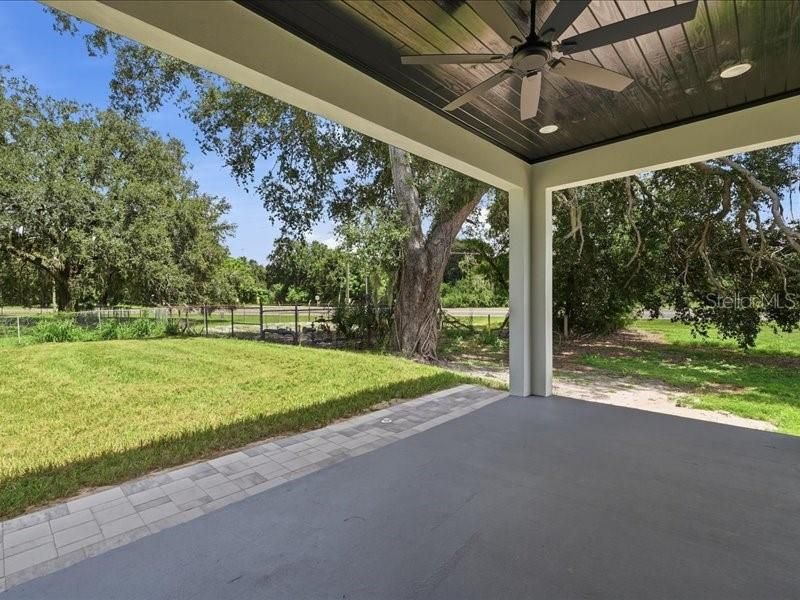 For Sale: $405,000 (4 beds, 2 baths, 2000 Square Feet)