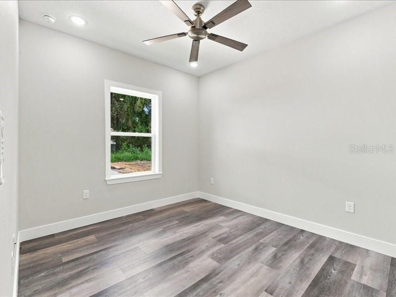 For Sale: $405,000 (4 beds, 2 baths, 2000 Square Feet)