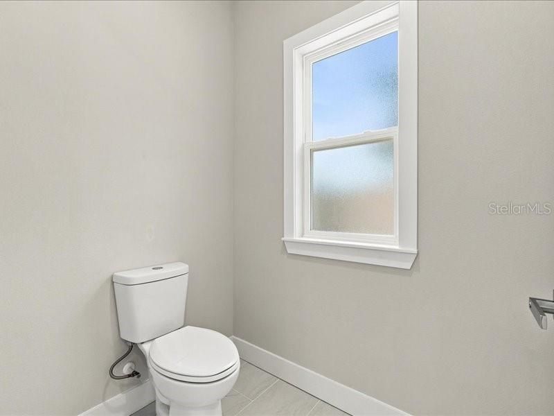 For Sale: $405,000 (4 beds, 2 baths, 2000 Square Feet)