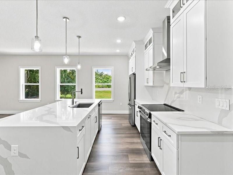 For Sale: $405,000 (4 beds, 2 baths, 2000 Square Feet)