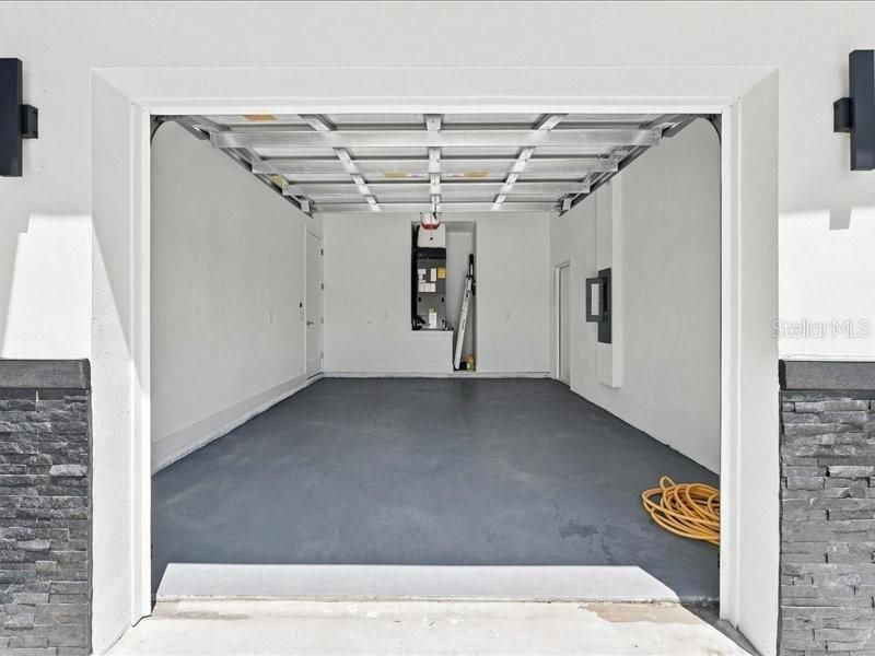 For Sale: $405,000 (4 beds, 2 baths, 2000 Square Feet)