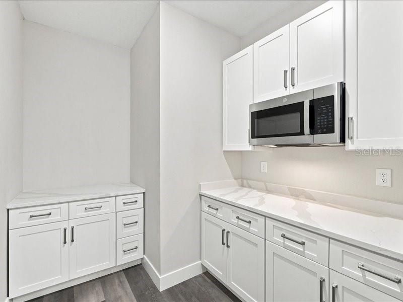 For Sale: $405,000 (4 beds, 2 baths, 2000 Square Feet)