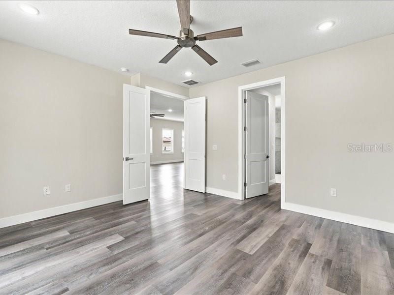 For Sale: $405,000 (4 beds, 2 baths, 2000 Square Feet)