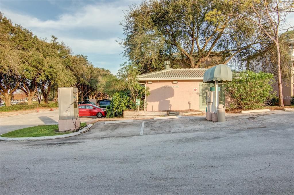 For Sale: $99,600 (1 beds, 1 baths, 496 Square Feet)