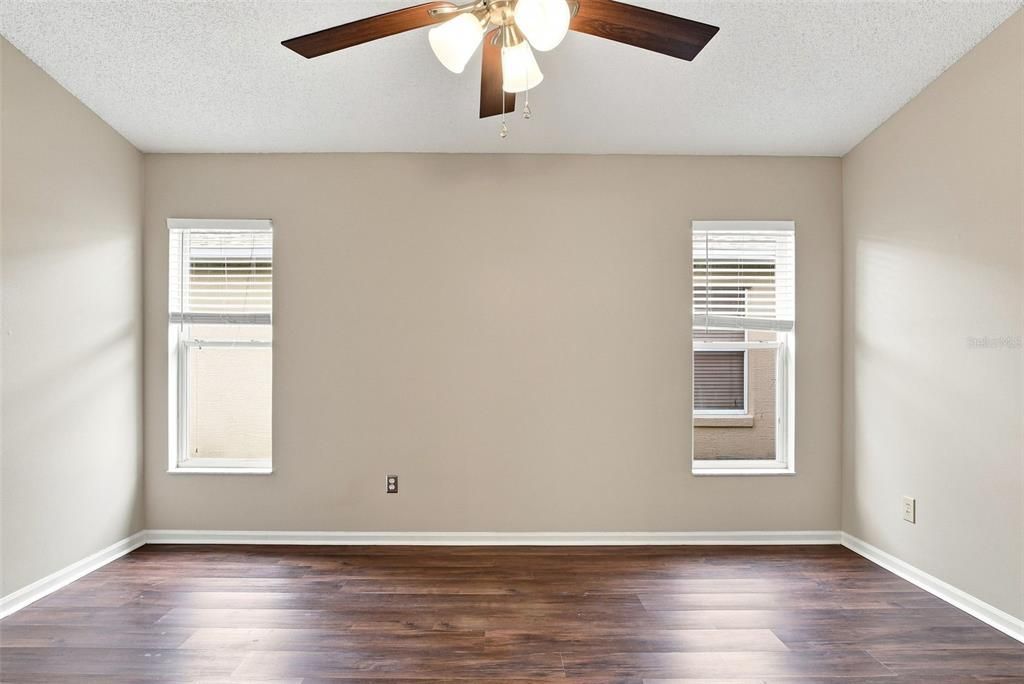 For Sale: $369,900 (3 beds, 2 baths, 1655 Square Feet)