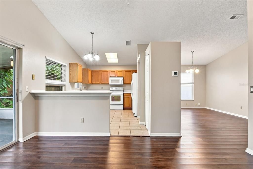 For Sale: $369,900 (3 beds, 2 baths, 1655 Square Feet)