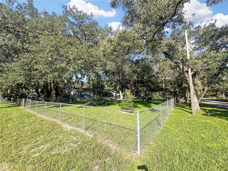 For Sale: $215,000 (3 beds, 2 baths, 1512 Square Feet)