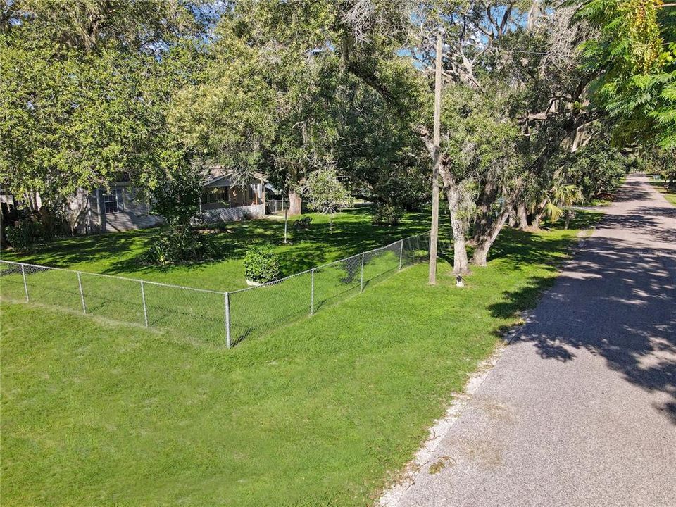 For Sale: $215,000 (3 beds, 2 baths, 1512 Square Feet)