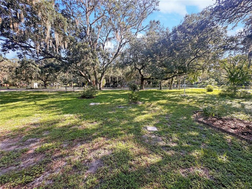For Sale: $215,000 (3 beds, 2 baths, 1512 Square Feet)