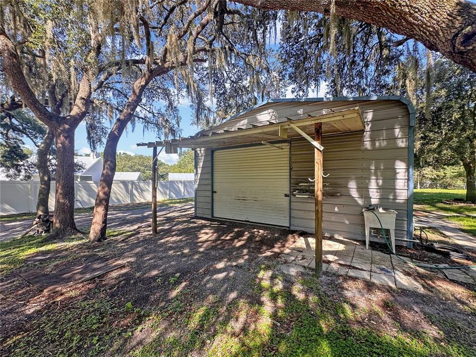 For Sale: $215,000 (3 beds, 2 baths, 1512 Square Feet)