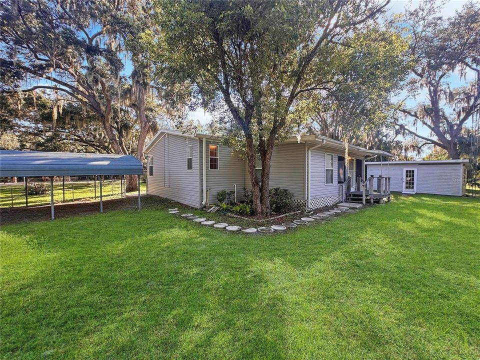 For Sale: $215,000 (3 beds, 2 baths, 1512 Square Feet)