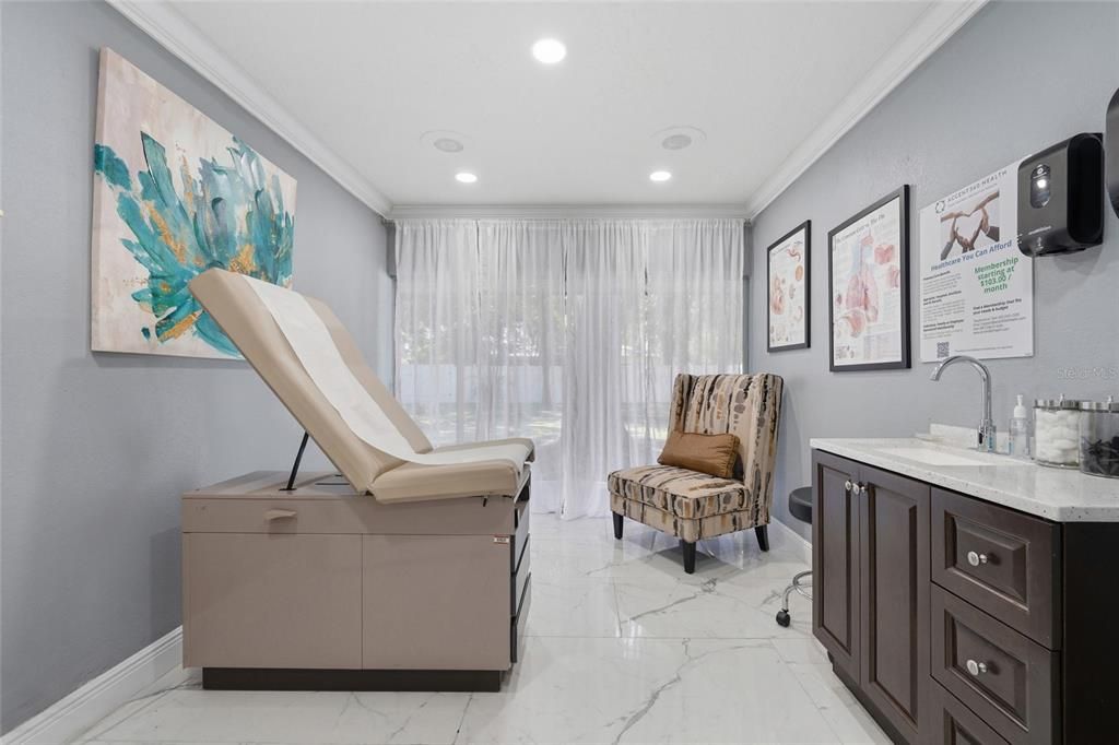 En Venta: $549,000 (0 camas, 0 baños, 1550 Pies cuadrados)