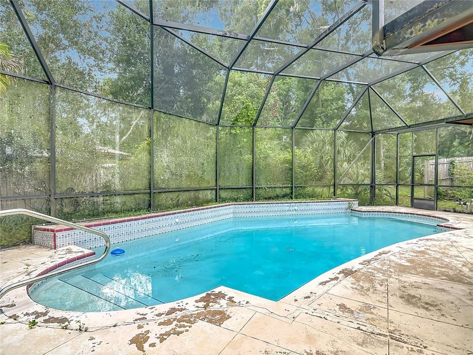 For Sale: $535,000 (4 beds, 2 baths, 2662 Square Feet)