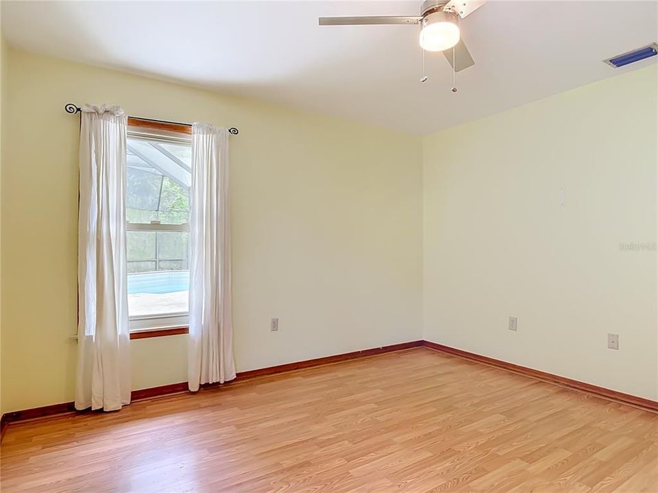For Sale: $535,000 (4 beds, 2 baths, 2662 Square Feet)