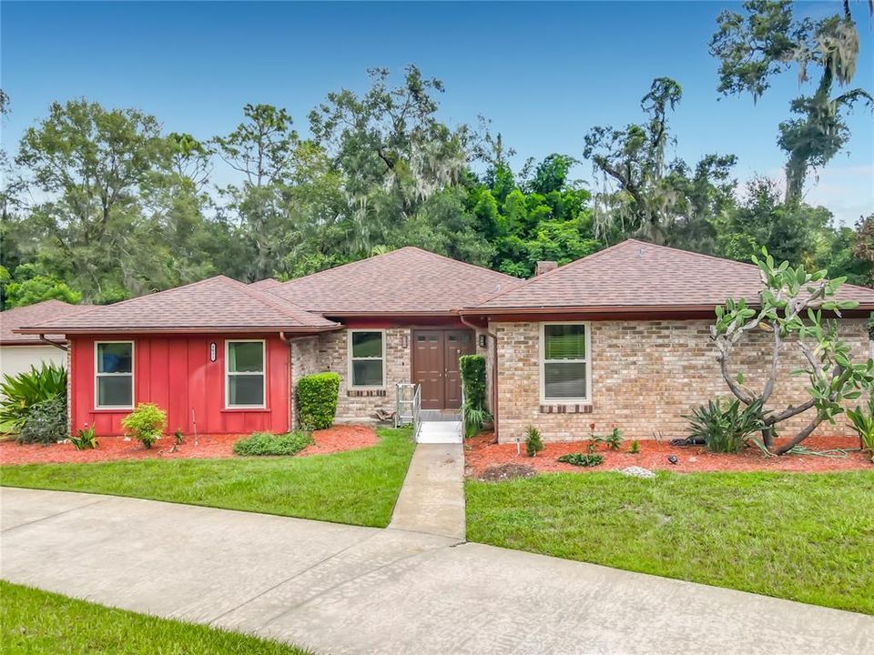 For Sale: $535,000 (4 beds, 2 baths, 2662 Square Feet)